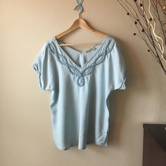 Anthropologie Tops - Holding Horses Chambray Top
